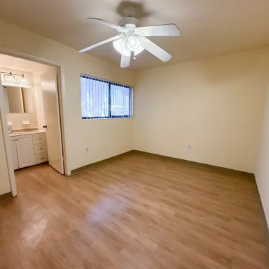 Apartment photo 8